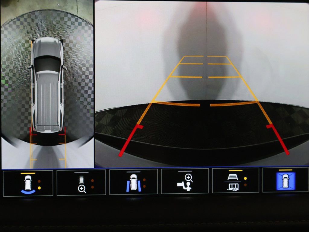 Used 2023 Chevrolet Tahoe Z71 w/ Z71 Off-Road Package image 46