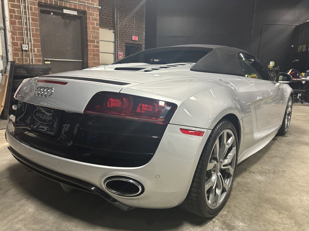 Used 2011 Audi R8 V10 image 13