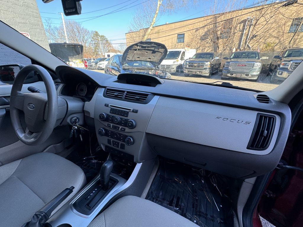 Used 2011 Ford Focus S image 16