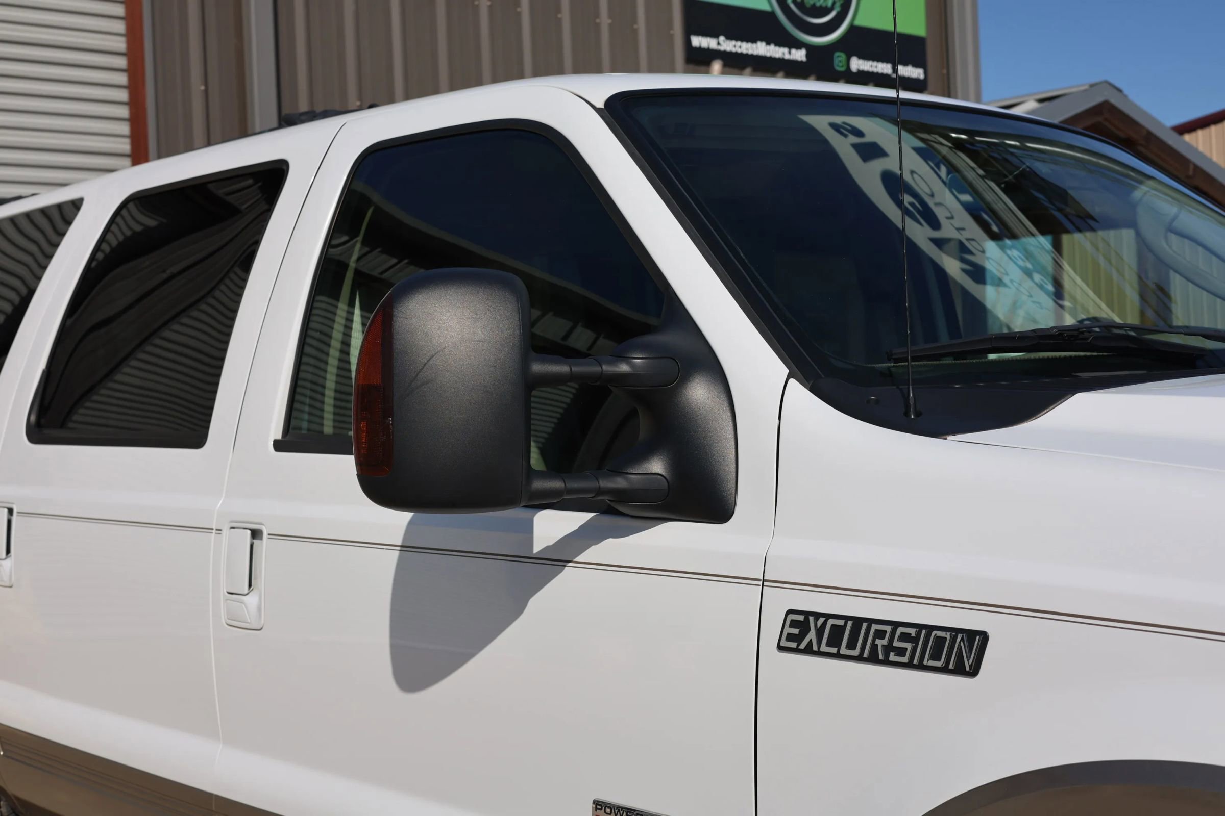 Used 2005 Ford Excursion Eddie Bauer image 15