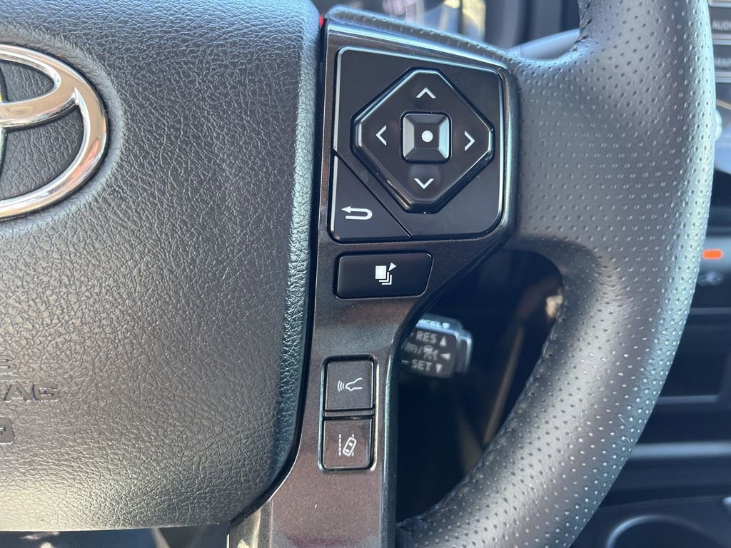 Used 2024 Toyota 4Runner TRD Off-Road image 27