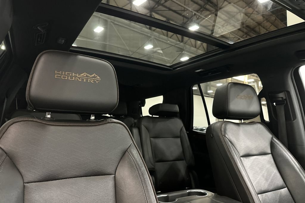 Used 2021 Chevrolet Tahoe High Country w/ Premium Package RWD image 20
