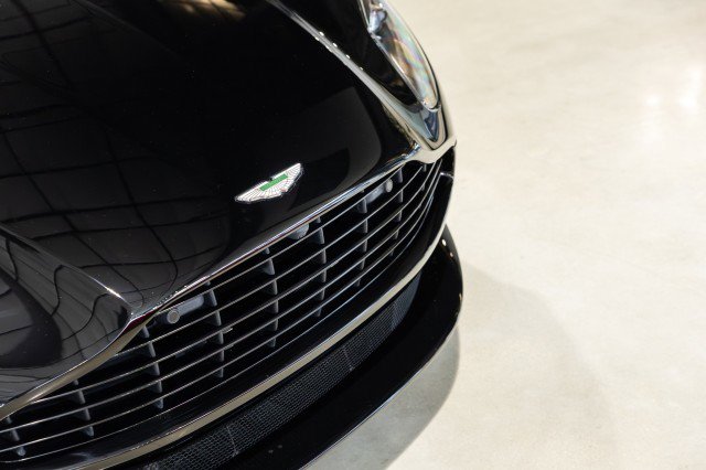 Used 2021 Aston Martin DB11 Volante image 10