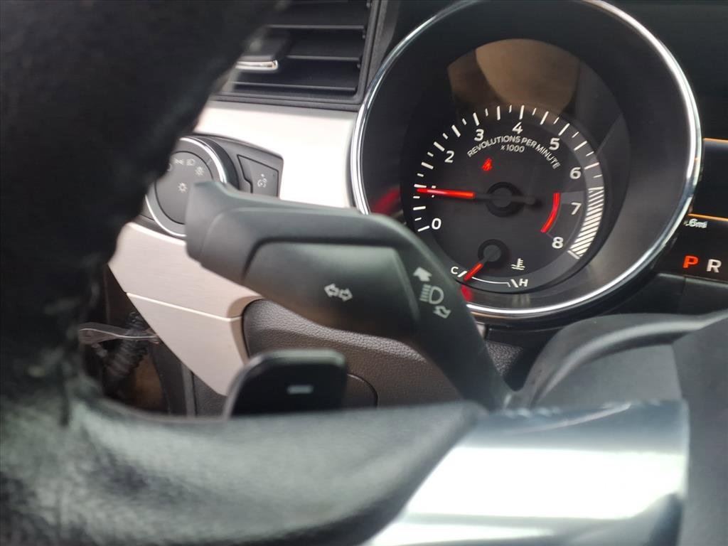 Used 2016 Ford Mustang Premium image 18