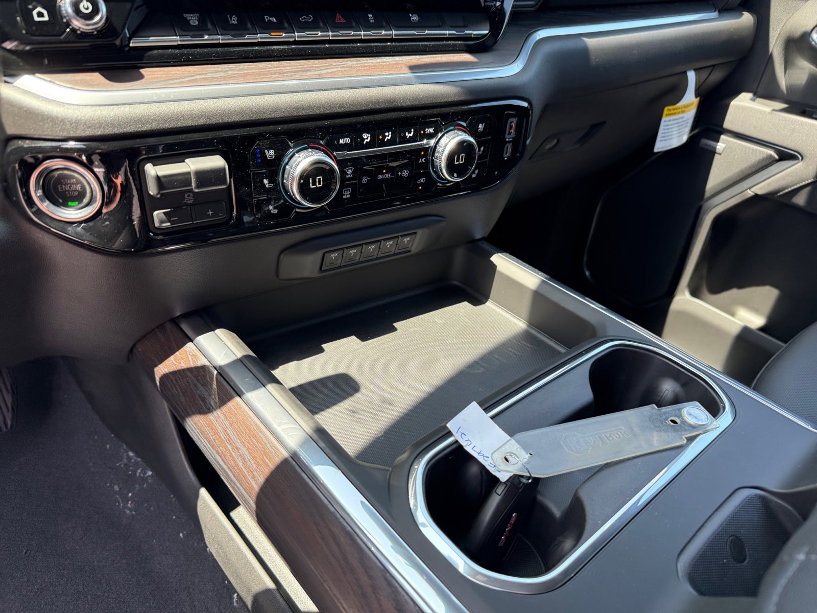 New 2025 GMC Sierra 2500 SLT w/ SLT Premium Package image 13