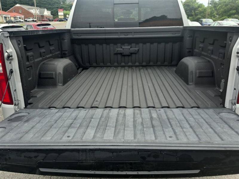 Used 2021 Chevrolet Silverado 1500 LT Trail Boss w/ Convenience Package II AWD/4WD image 6