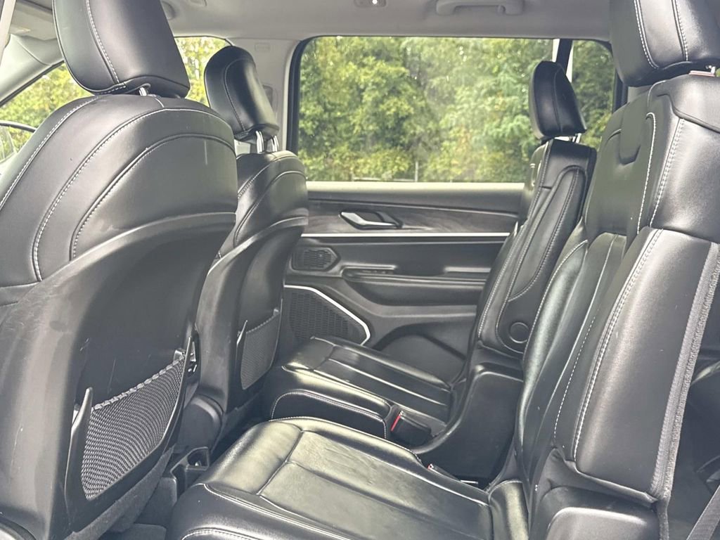 Used 2021 Jeep Grand Cherokee L Limited image 18