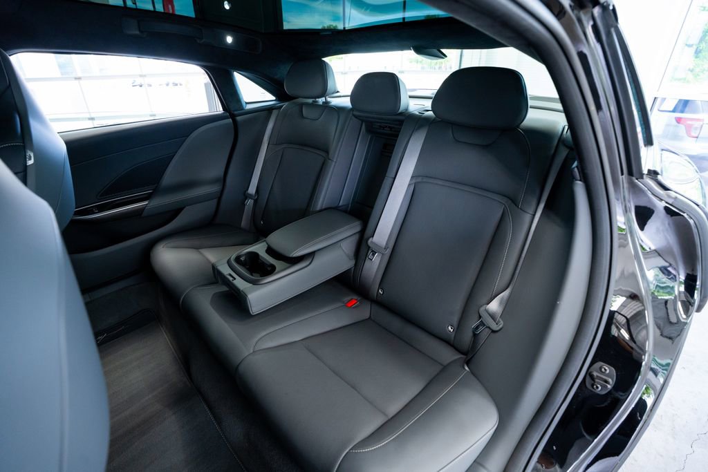 Used 2024 Lucid Air Touring AWD/4WD image 45