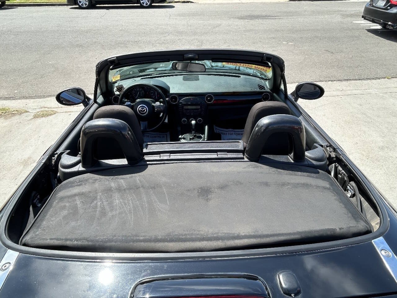 Used 2013 MAZDA MX-5 Miata Club RWD image 8