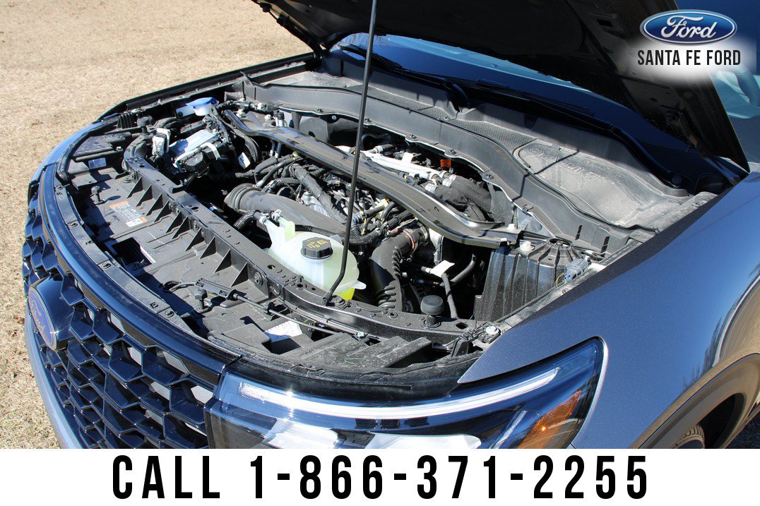 Used 2025 Ford Explorer ST-Line w/ Premium Package RWD image 18
