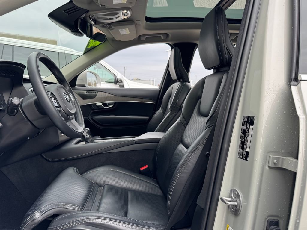 Used 2022 Volvo XC90 T6 Inscription w/ Advanced Package image 15