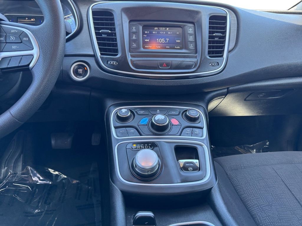 Used 2016 Chrysler 200 Limited image 11