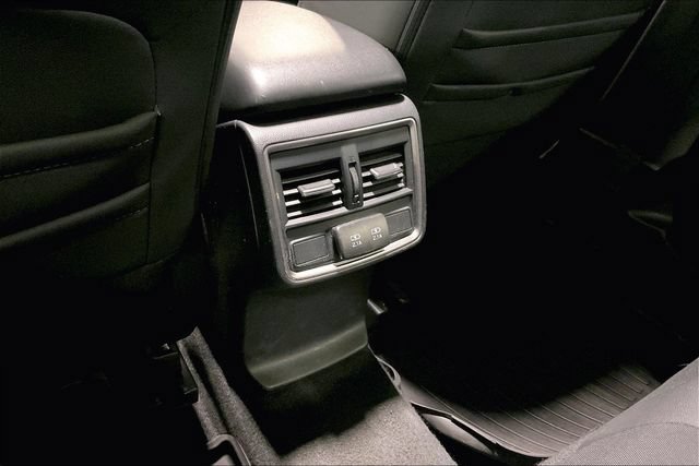 Used 2024 Subaru Forester Premium AWD/4WD image 34