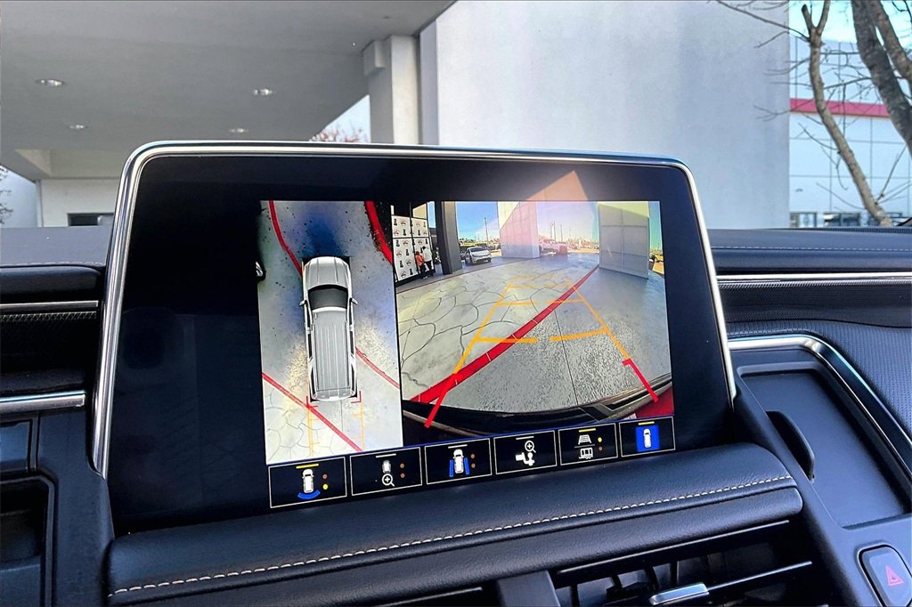 Used 2023 GMC Yukon XL AT4 w/ AT4 Premium Plus Package image 13