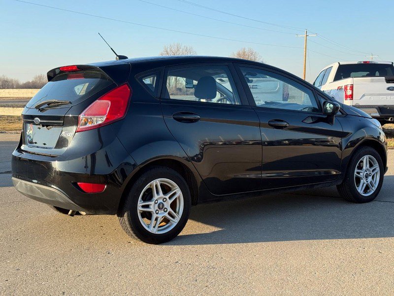 Used 2018 Ford Fiesta SE image 4