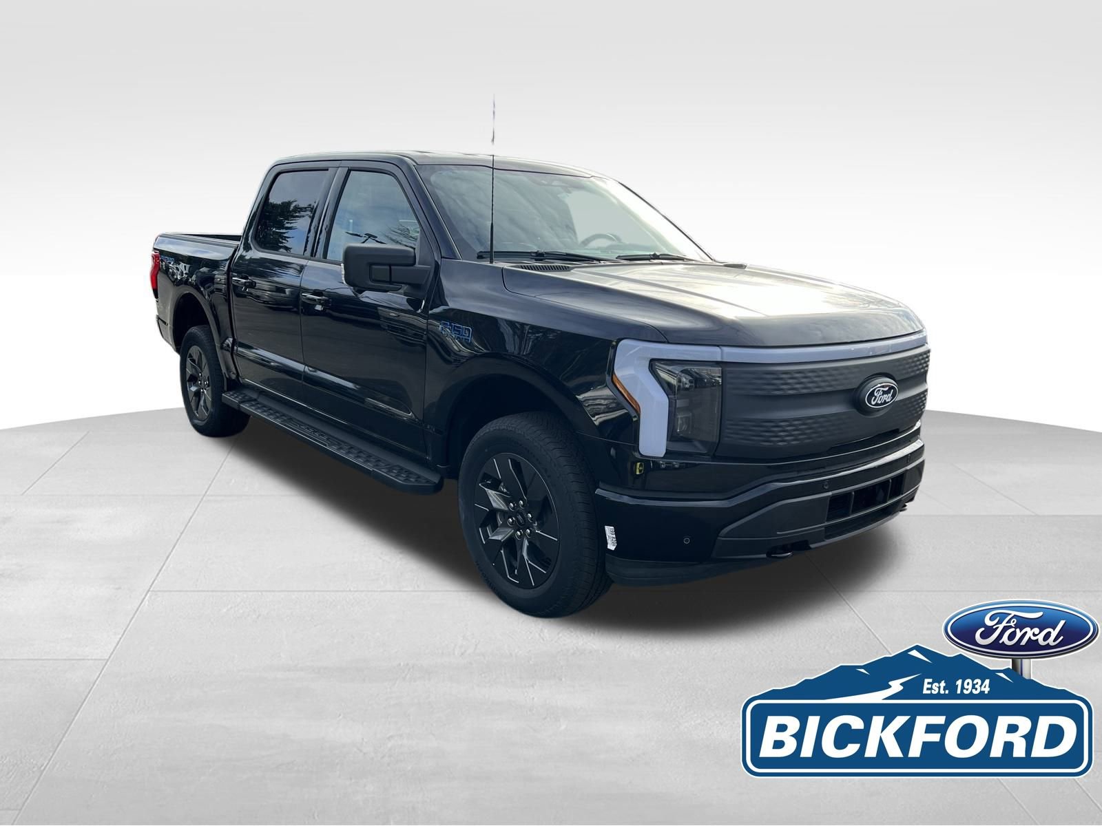 New 2025 Ford F150 Lightning Flash AWD/4WD image 4