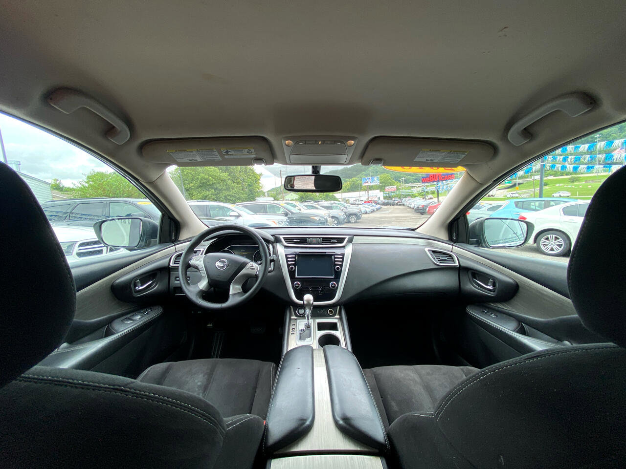 Used 2018 Nissan Murano SV image 17