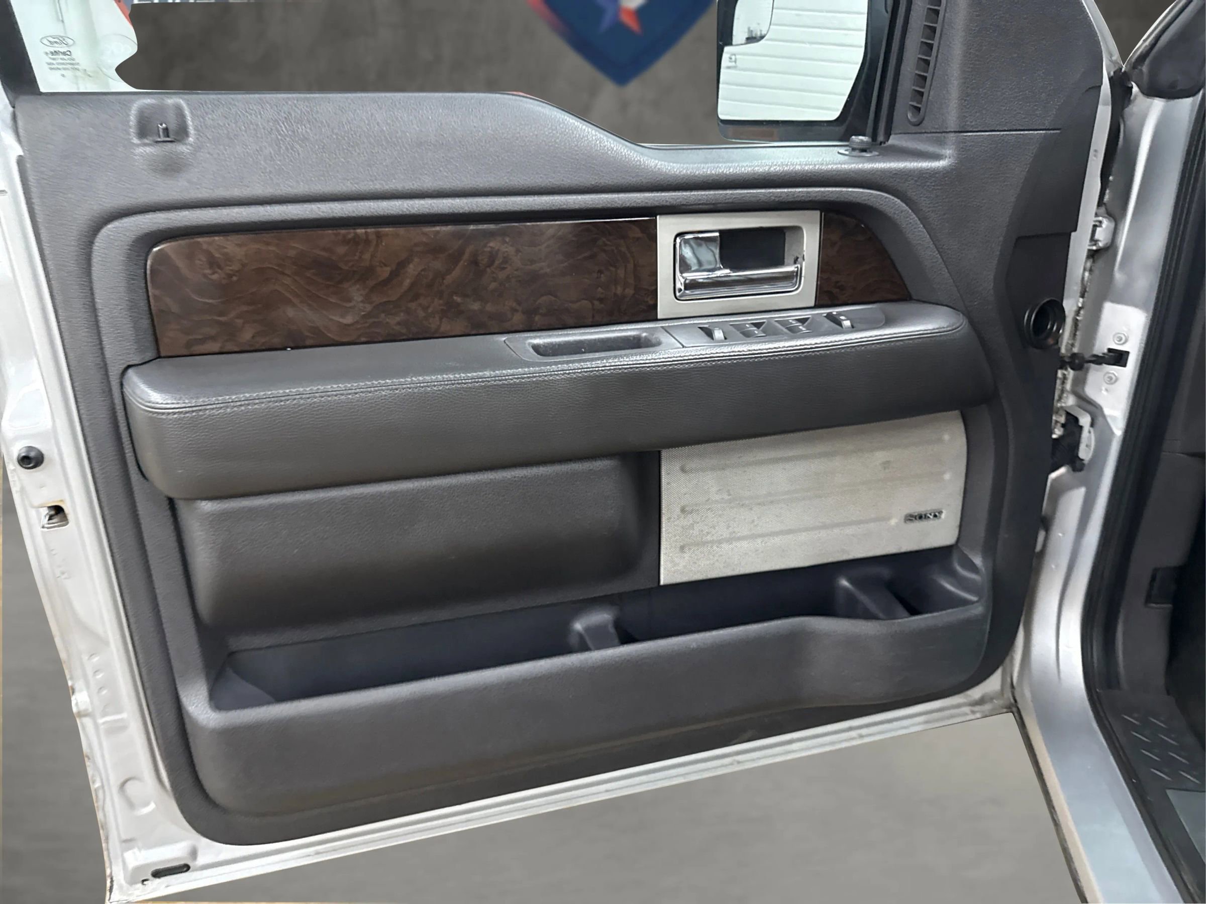 Used 2013 Ford F150 Platinum RWD image 35