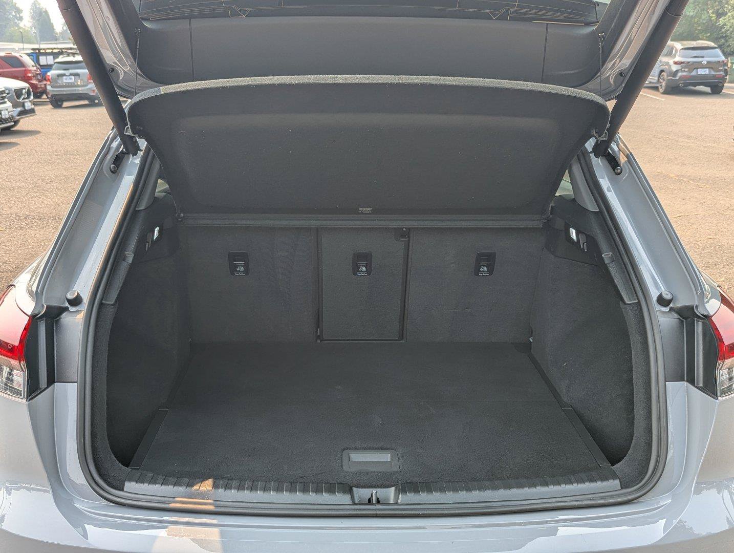 Used 2023 Audi Q4 e-tron Premium Plus w/ Premium Plus RWD image 34