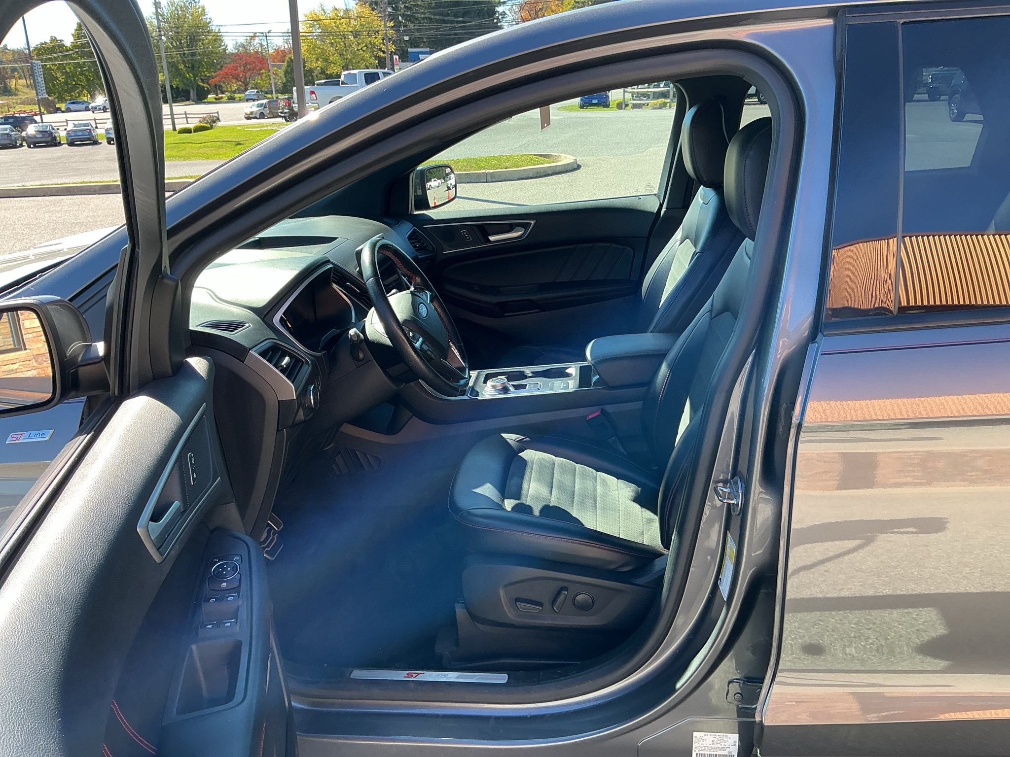 Used 2021 Ford Edge ST-Line AWD/4WD image 11