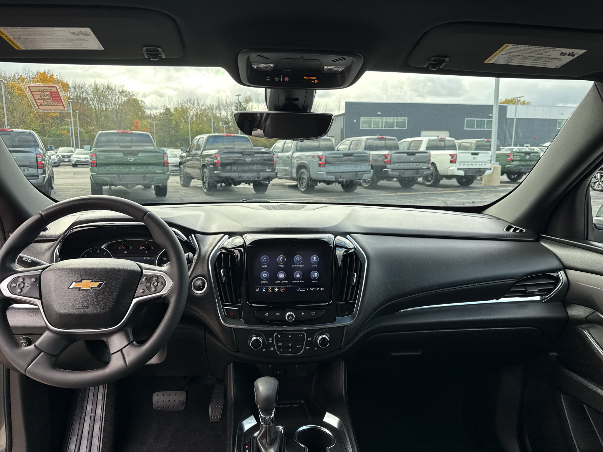 Certified 2023 Chevrolet Traverse LT w/ Rear Camera Mirror Package AWD/4WD image 11