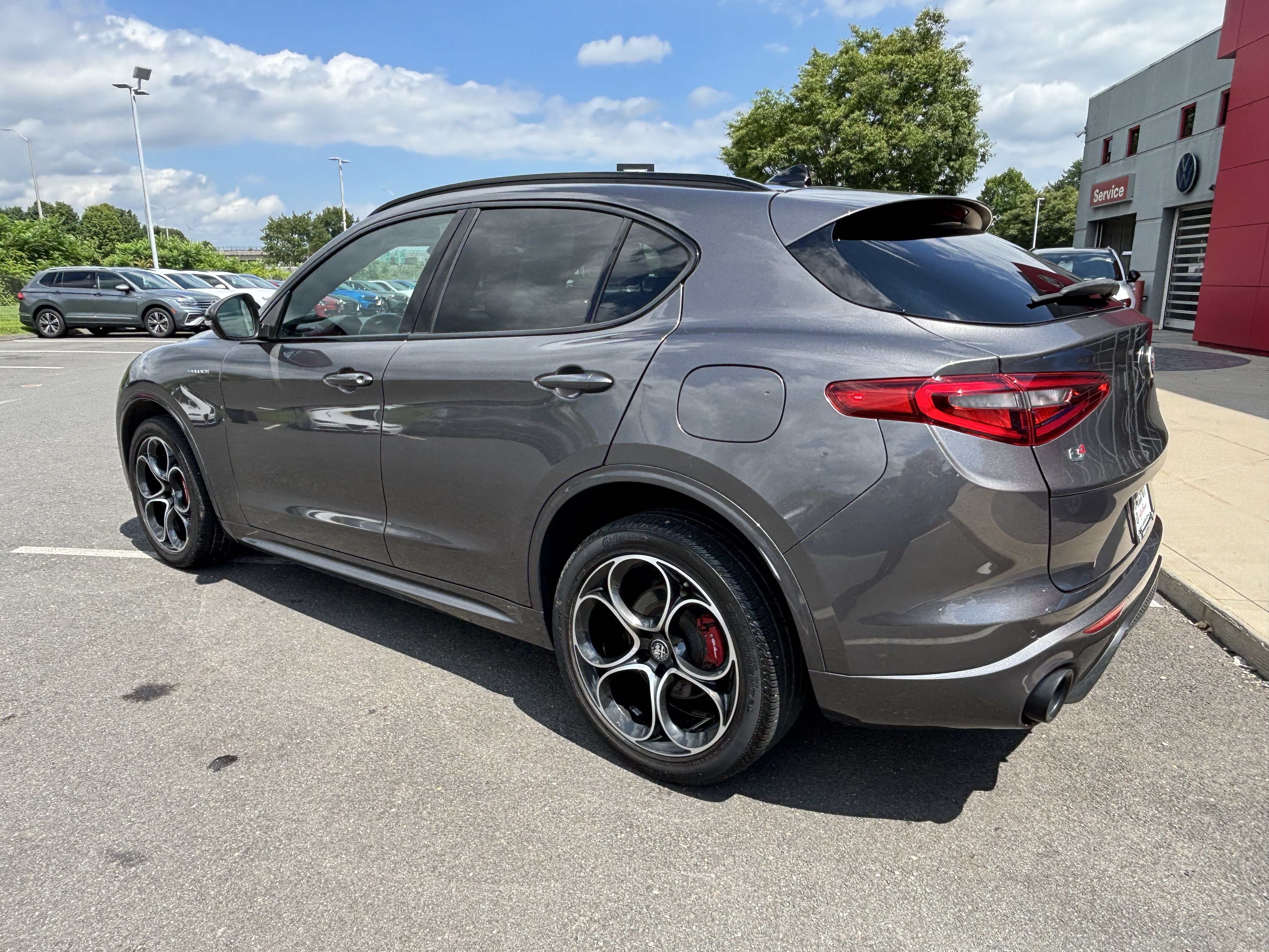 Certified 2023 Alfa Romeo Stelvio Veloce AWD/4WD image 5