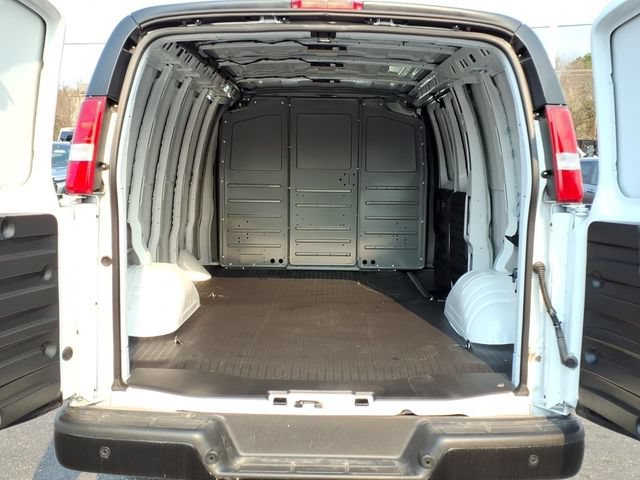 New 2025 Chevrolet Express 2500 w/ Driver Convenience Package RWD image 4
