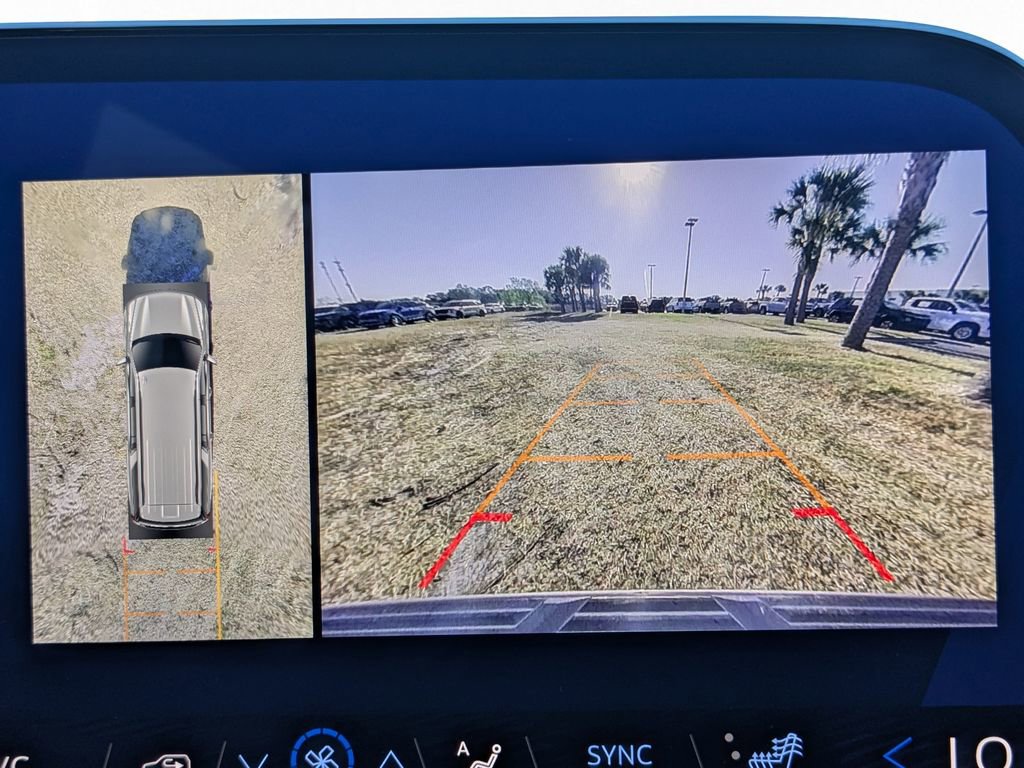 Certified 2025 Chevrolet Suburban Z71 image 25