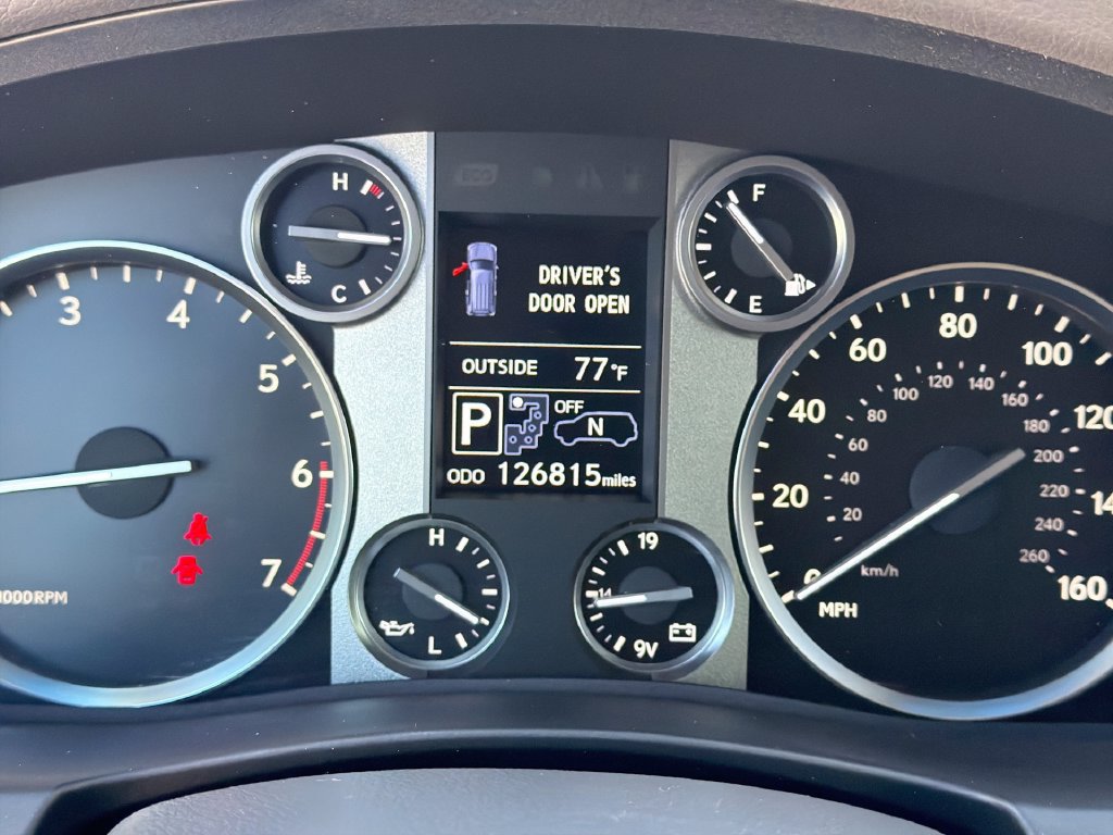 Used 2015 Lexus LX 570 4WD image 25