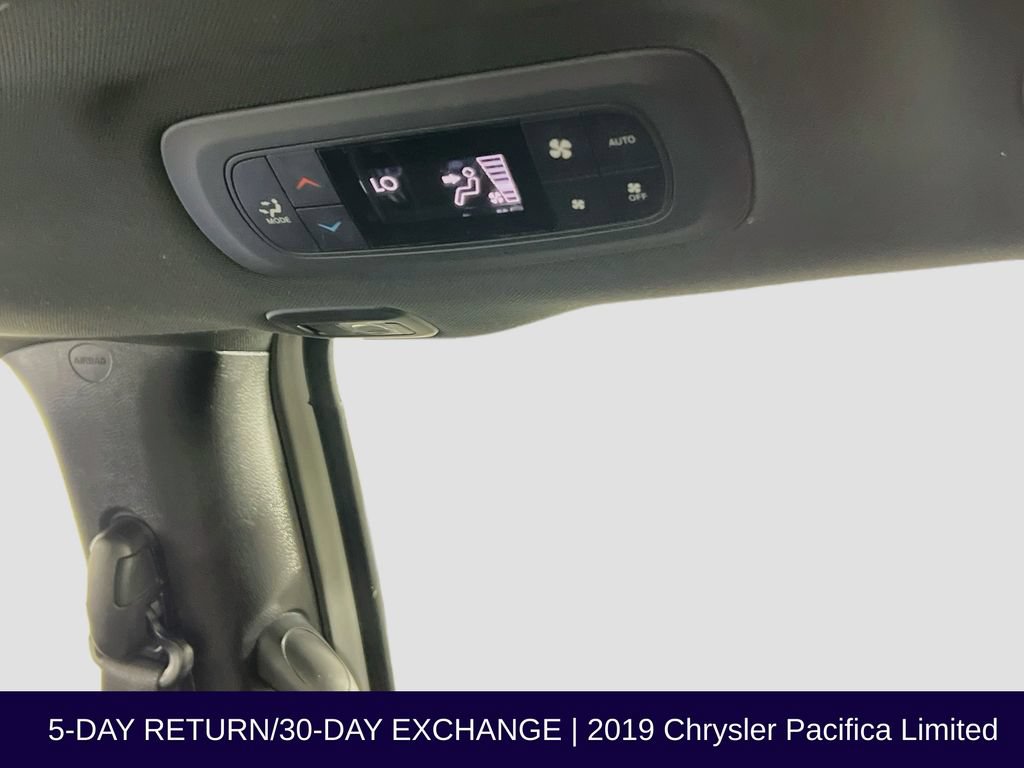 Used 2019 Chrysler Pacifica Limited w/ Advanced Safetytec Group FWD image 31