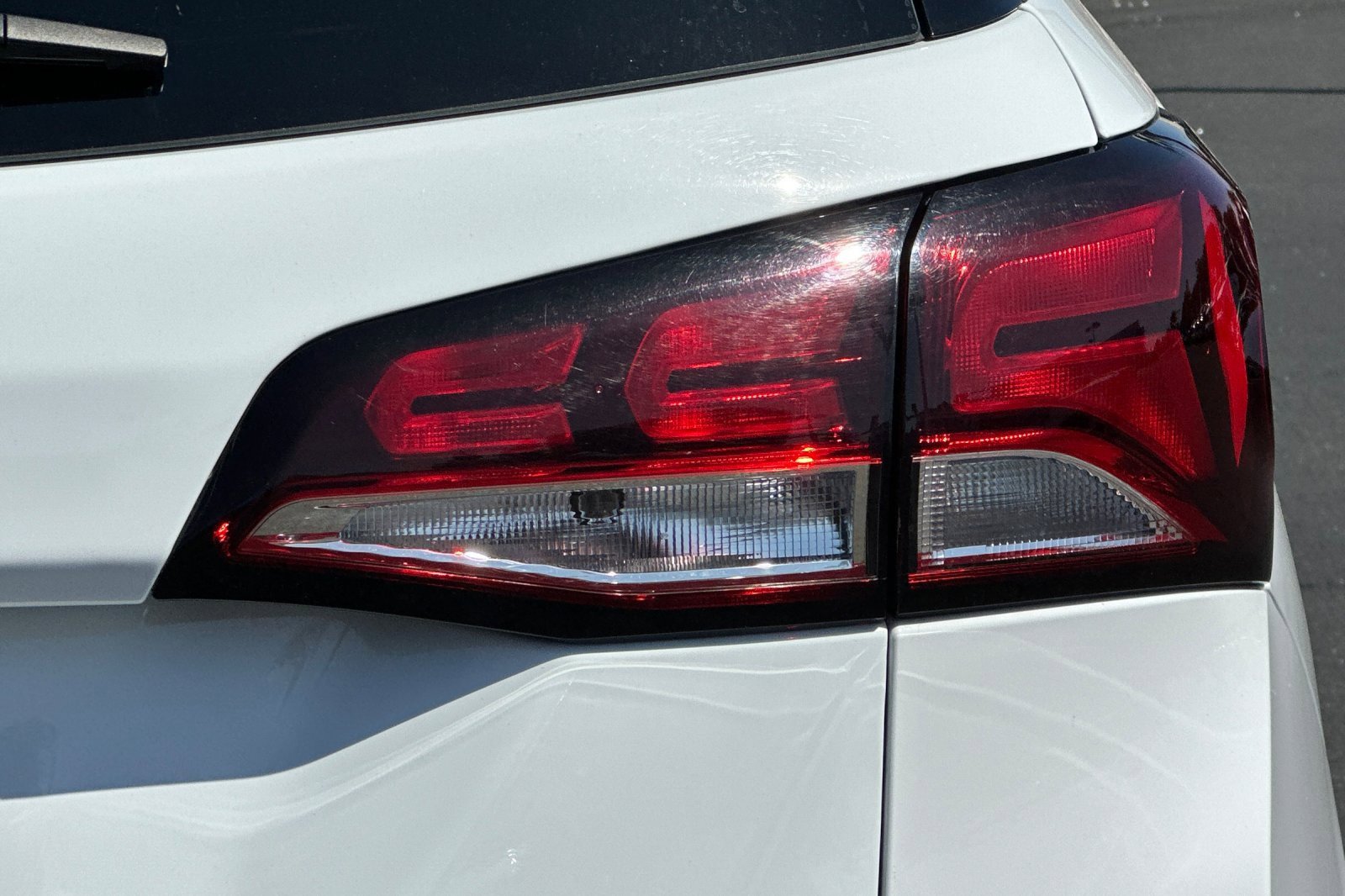 Used 2024 Chevrolet Equinox LT image 47