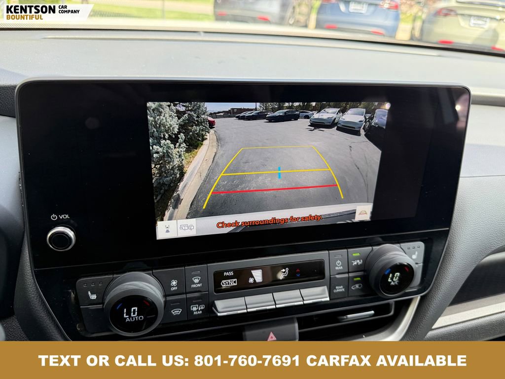 Used 2025 Toyota Grand Highlander AWD image 27