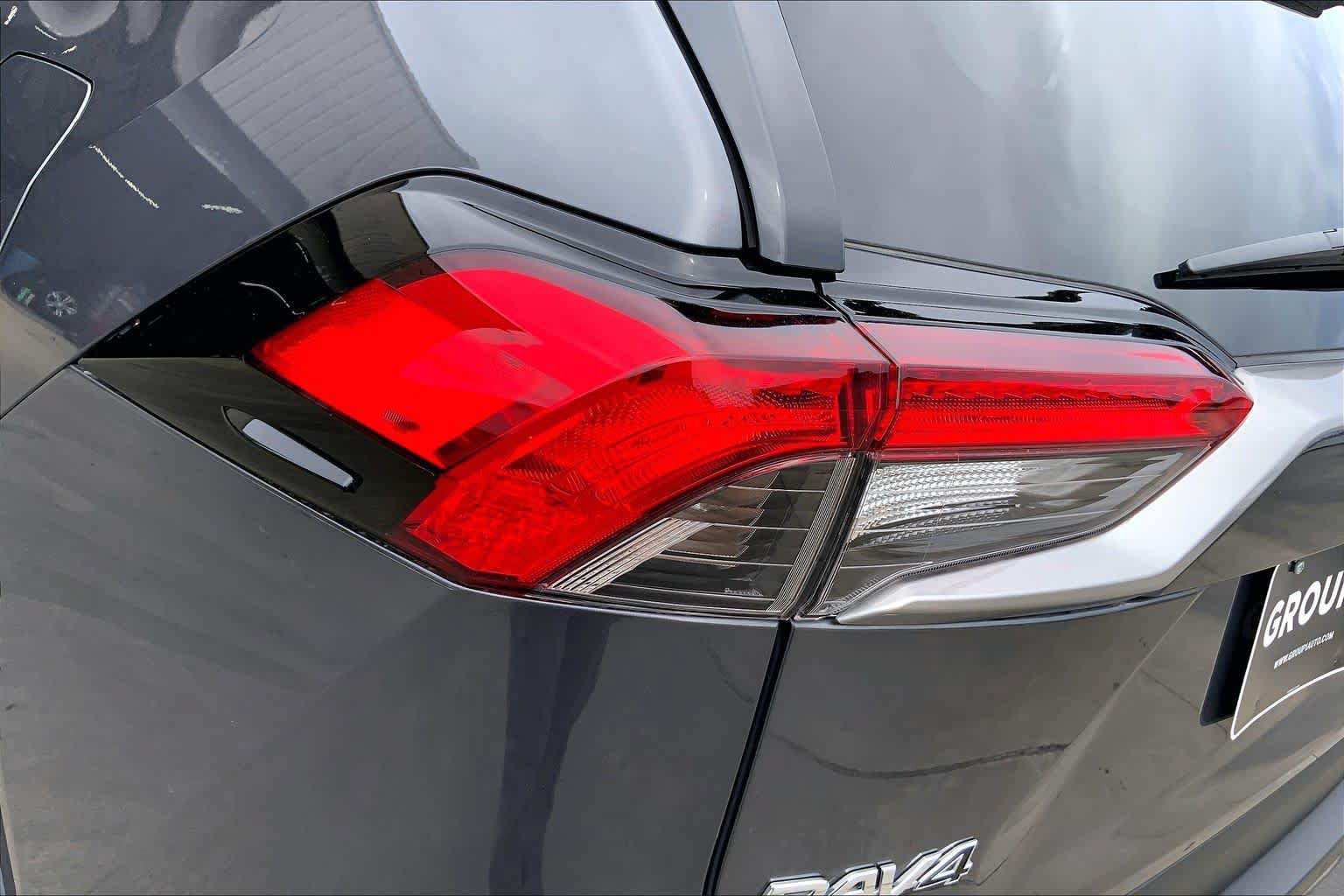 Used 2025 Toyota RAV4 Limited FWD image 29