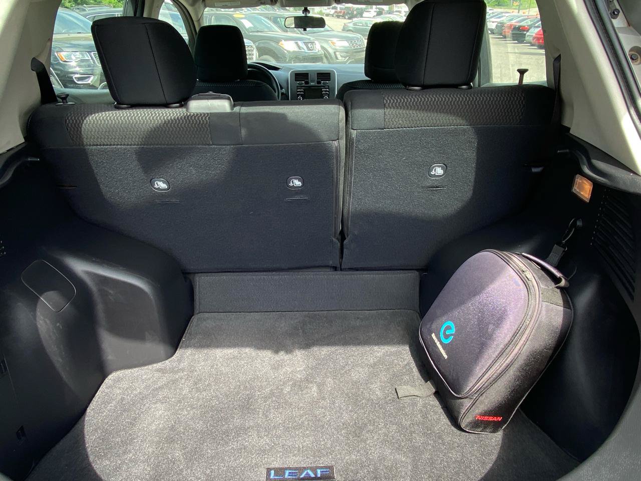Used 2015 Nissan Leaf S w/ Charge Package FWD image 11