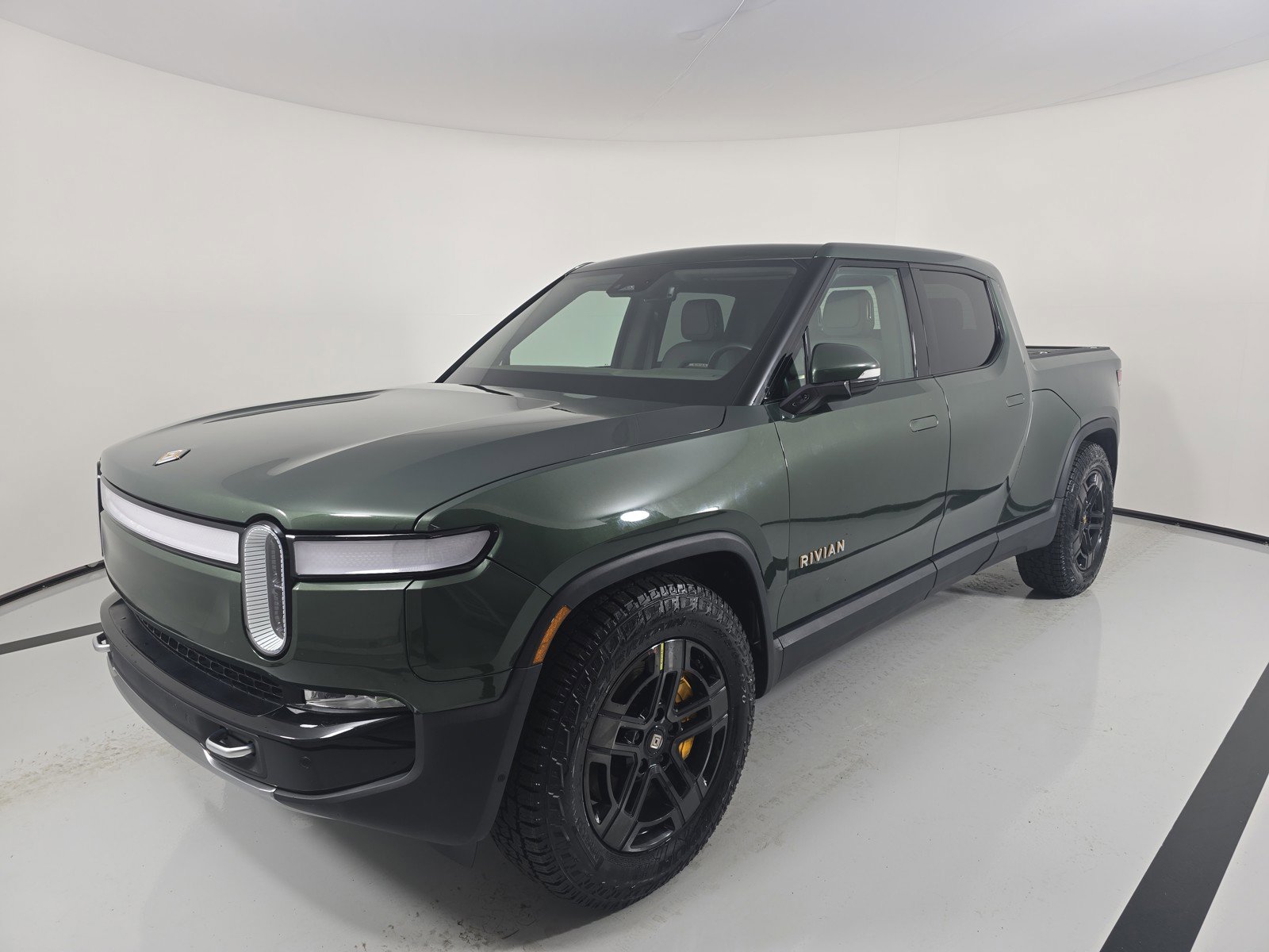 Used 2022 Rivian R1T Adventure