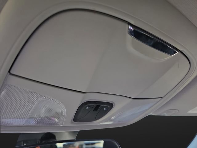 Used 2019 Jeep Cherokee Latitude Plus w/ Cold Weather Group image 25