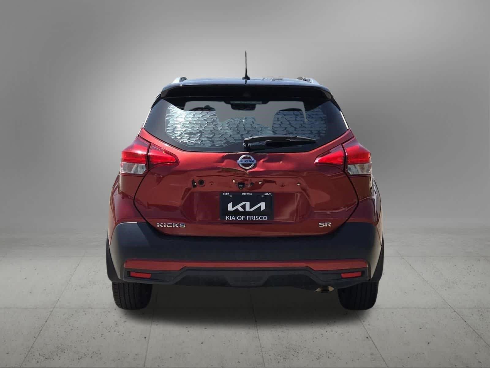 Used 2018 Nissan Kicks SR FWD image 5