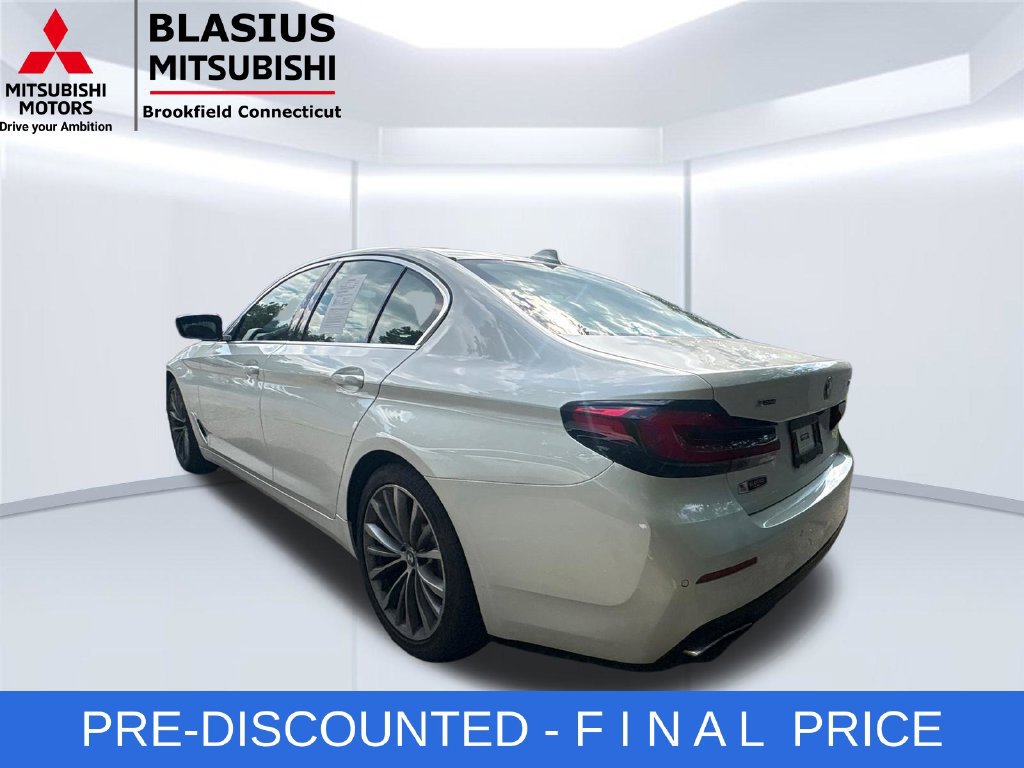 Used 2023 BMW 530i xDrive w/ Premium Package AWD/4WD image 12
