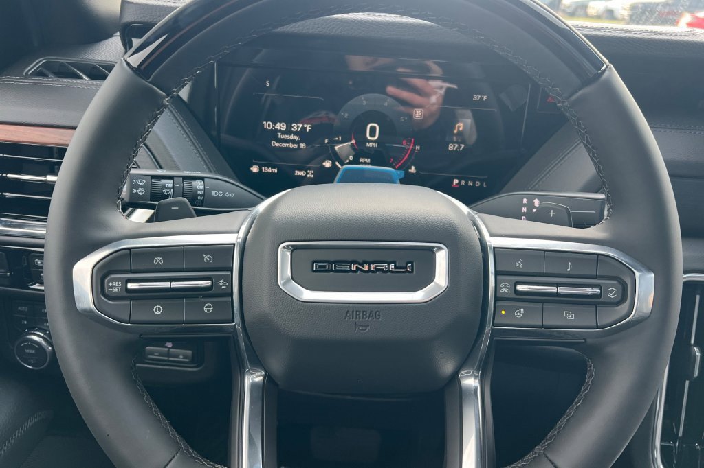 New 2026 GMC Yukon XL Denali w/ Denali Reserve Package image 22