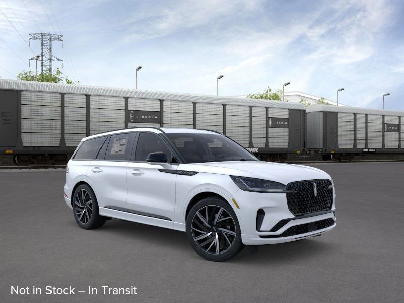 New 2026 Lincoln Aviator Black Label w/ Jet Appearance Package image 8
