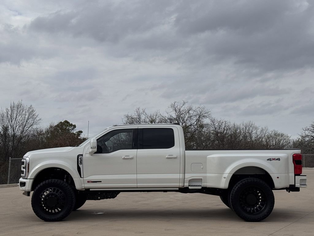 Used 2024 Ford F450 Lariat w/ Lariat Ultimate Package AWD/4WD image 3