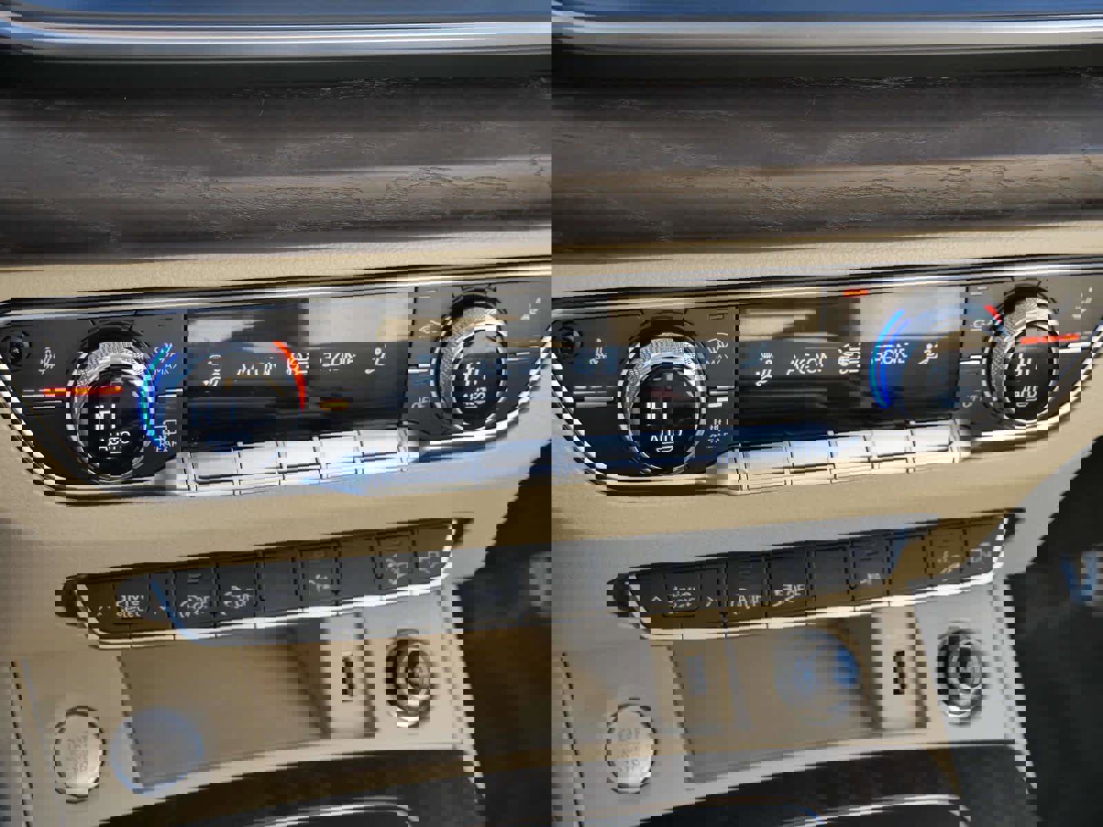 Used 2020 Audi Q5 Premium Plus w/ Premium Plus Package image 22