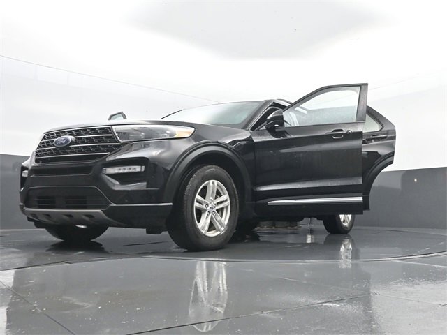 Used 2022 Ford Explorer XLT w/ Equipment Group 202A image 34