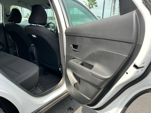 New 2026 Hyundai Kona SE FWD image 19