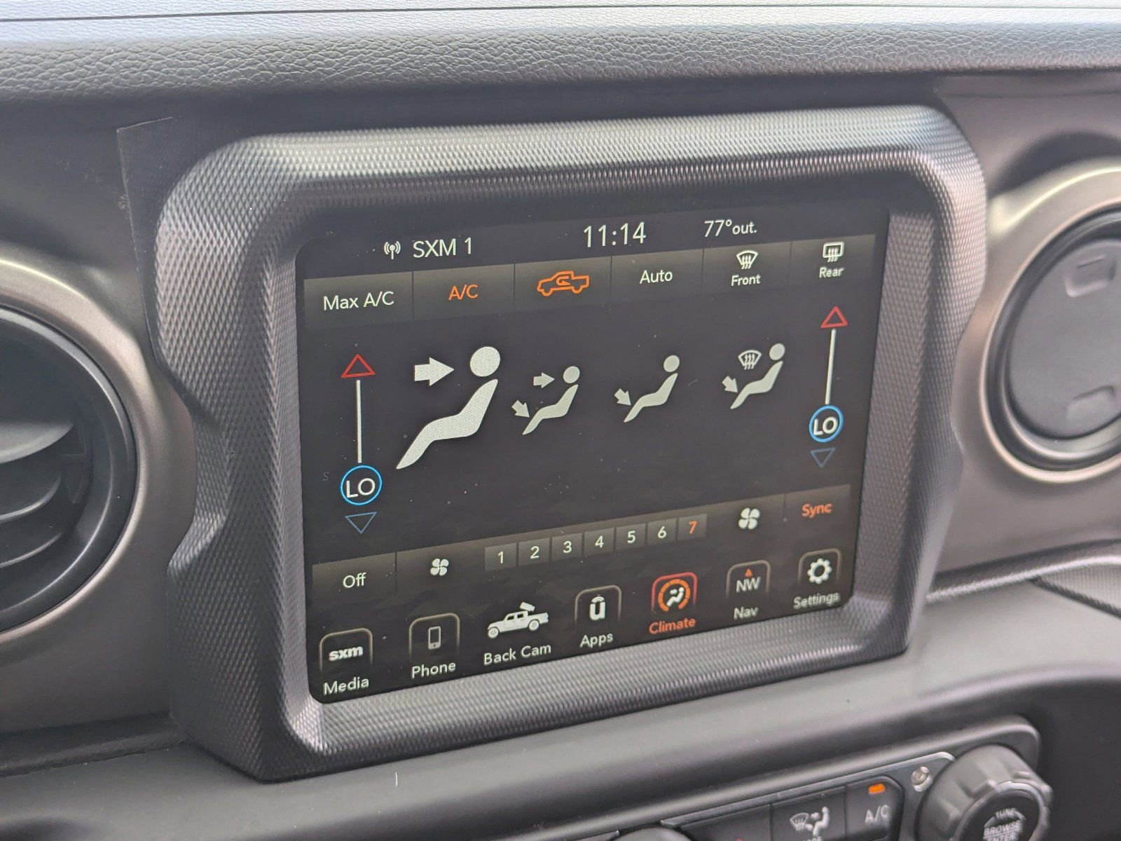Used 2021 Jeep Gladiator Sport image 27