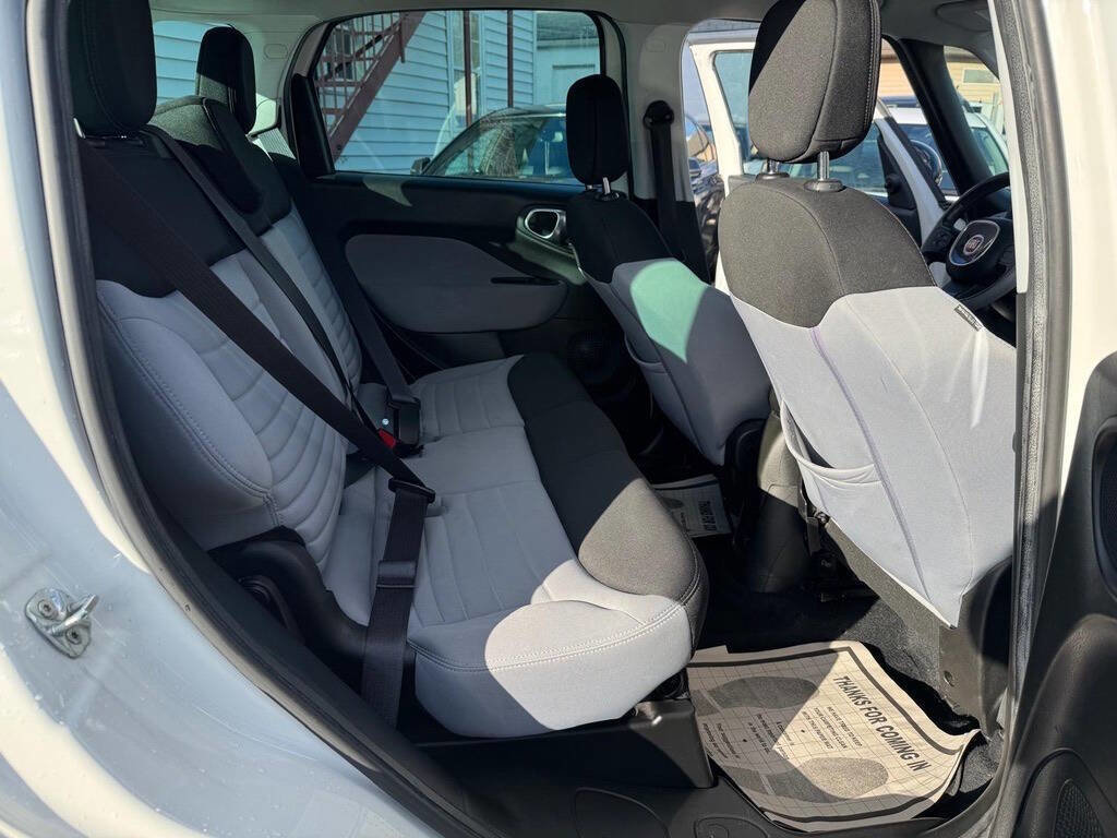 Used 2014 FIAT 500L Easy w/ Popular Equipment Group image 34