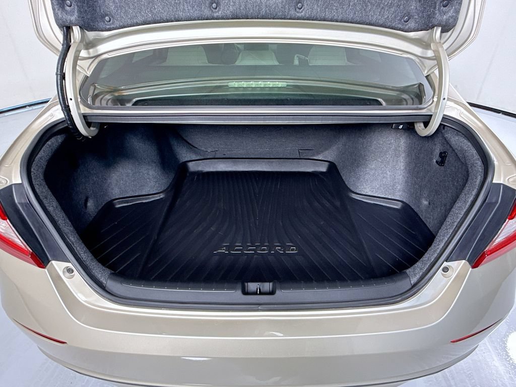 Certified 2019 Honda Accord LX image 28