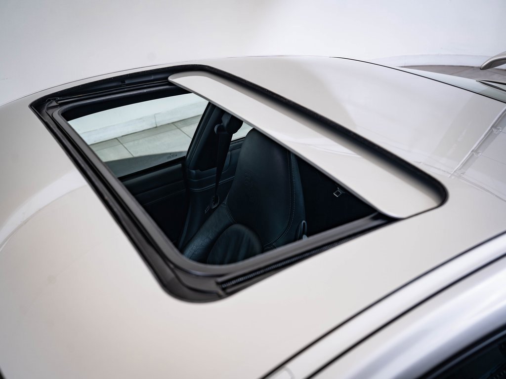 Used 2002 Porsche 911 Turbo image 12