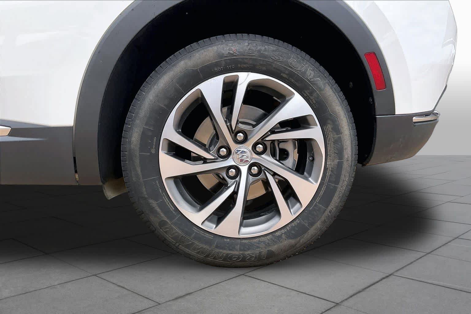 Certified 2023 Buick Envision Essence FWD image 10