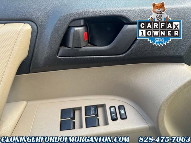 Used 2010 Toyota Highlander 4WD image 23